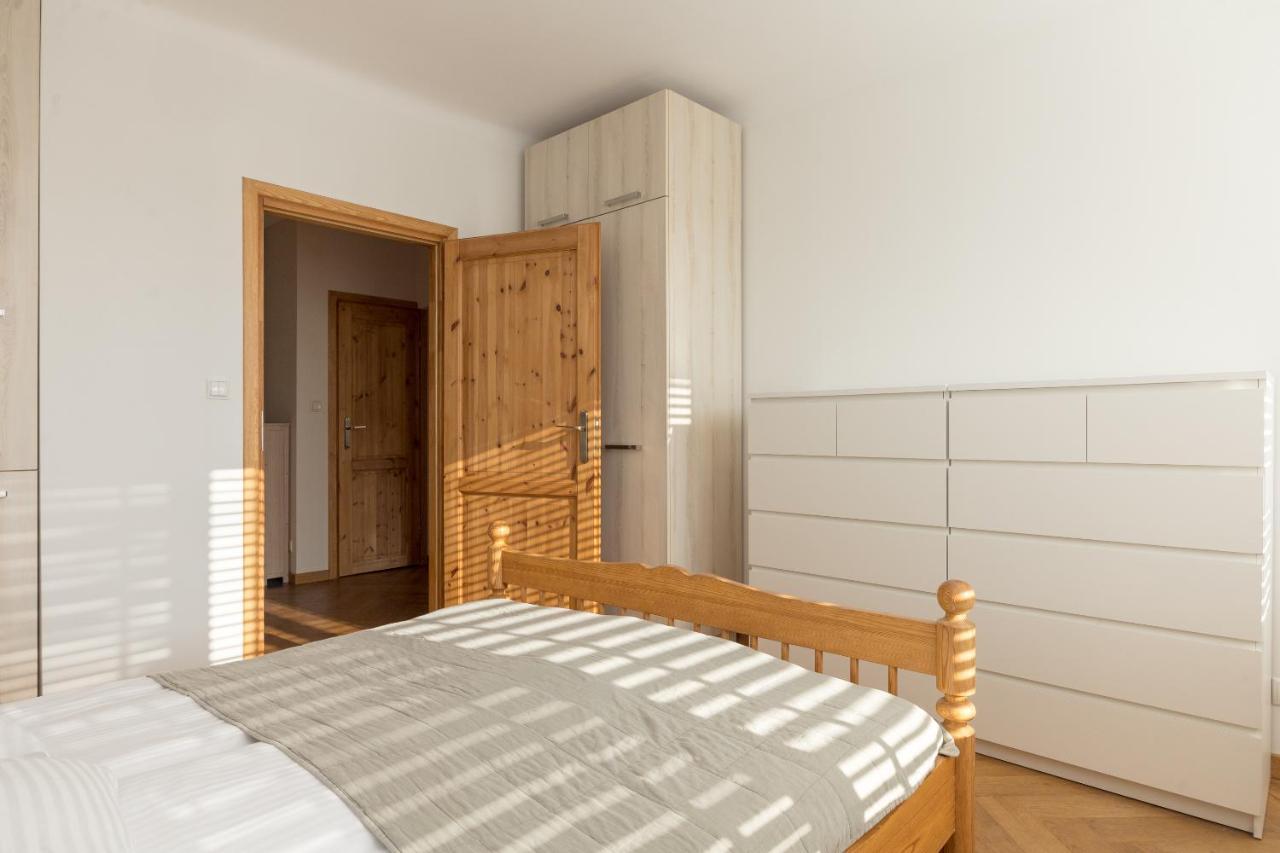Piekna 2-Bedroom Apartment Warszawa Exteriör bild